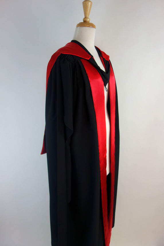 Graduation shop gown uq